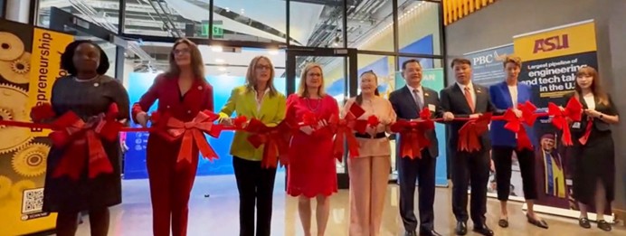 台灣AI生醫聯合展示中心團體合照